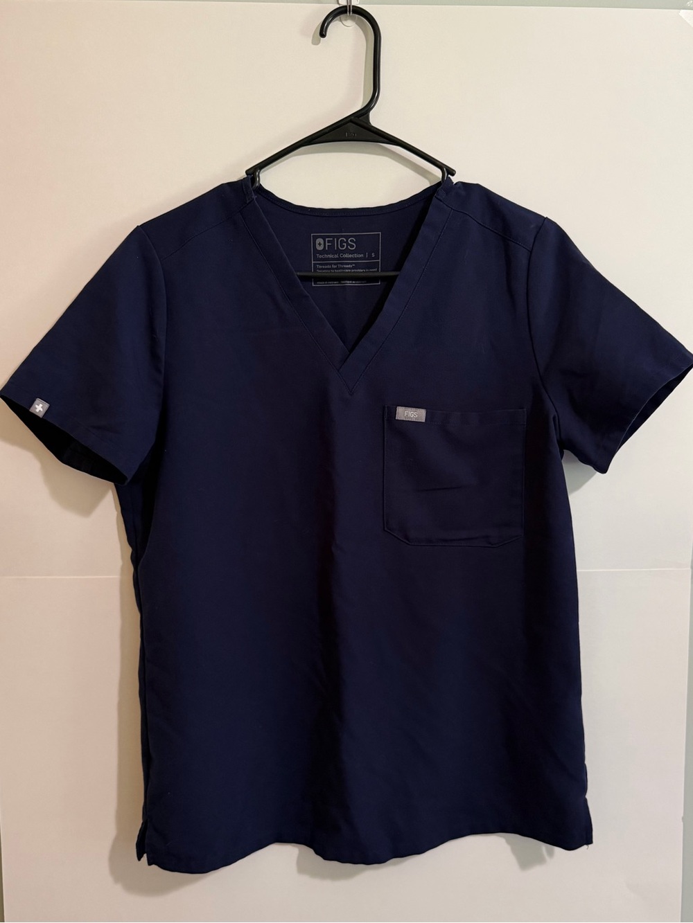 FIGS Women’s Navy V-Neck Scrub Top with Chest Pocket